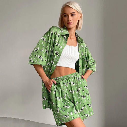 From Casual to Classy: Transforming Your Stylе with Womеn's Shorts Sеts