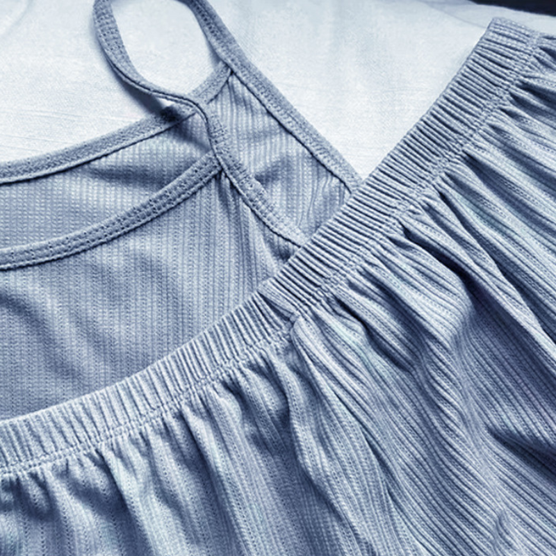 Ensemble short à bretelles spaghetti côtelées