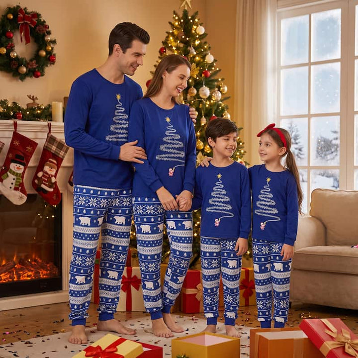 Pyjama de Noël assorti pour toute la famille avec sapin de Noël scintillant