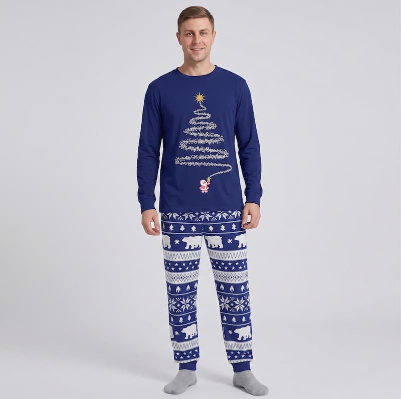 Pyjama de Noël assorti pour toute la famille avec sapin de Noël scintillant